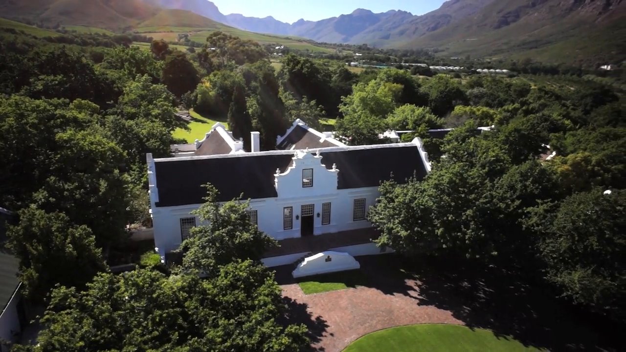 <h2>The Best of South Africa Escorted 2016</h2>13 Nights, 3 on Safari at Shamwari Game Preserve | 5 Rounds | March 2 – 16